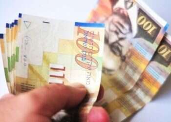 Israeli markets get short-term boost from improved credit rating