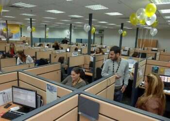 Average wage in Israel approaches 10,000 shekels