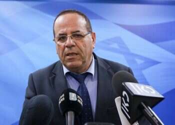 Minister apologizes for warning 'fake news' warrants death penalty