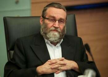 Ministers give themselves generous pay raises, total cost 2M per year