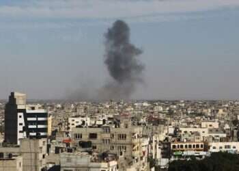 Israel hits Gaza after Israeli soldiers wounded in bomb blast