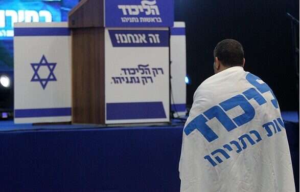 Amid host of corruption probes, Likud continues to gain popularity in polls