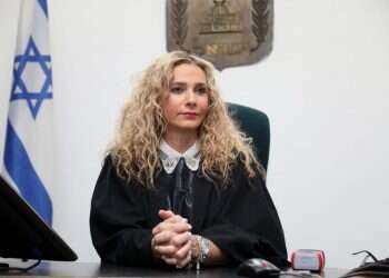 Lawmakers call for review of Case 4,000 over judge texting scandal