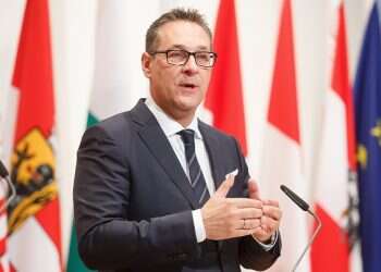 'There is no place for Nazis and anti-Semites in my party'