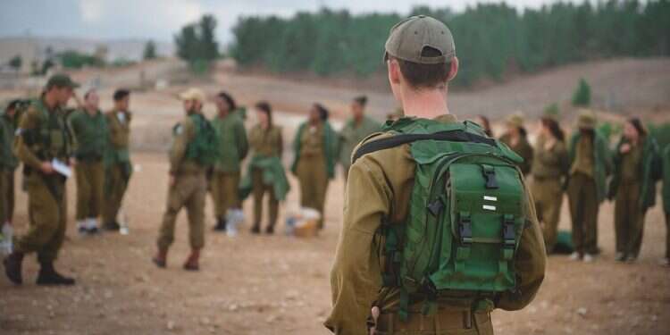 In bid to boost motivation, schools to send students to IDF bases