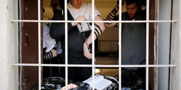 Jewish pilgrimage in West Bank a rare sign of Israeli-Palestinian cooperation