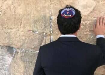 It's a bird, it's a plane – it's Superman at the Western Wall