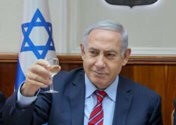 PM blasts 'fake news' on police interrogation in corruption case