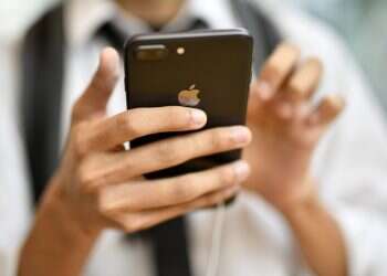 Israeli agency investigating Apple over handling of iPhone slowdown