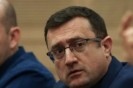 New bill seeks to make filming soldiers on duty punishable by jail