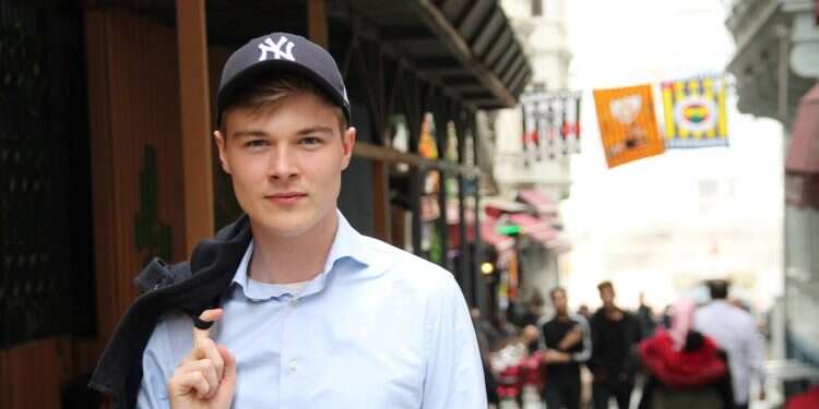 Anne Frank House employee barred from wearing kippah