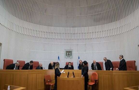 Ministerial panel discusses measures to limit power of High Court