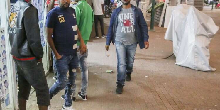 South Tel Aviv residents blast move to keep African migrants in Israel