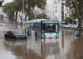 Bedouin teen dies in flash flood in desert; rare storm causes heavy damage