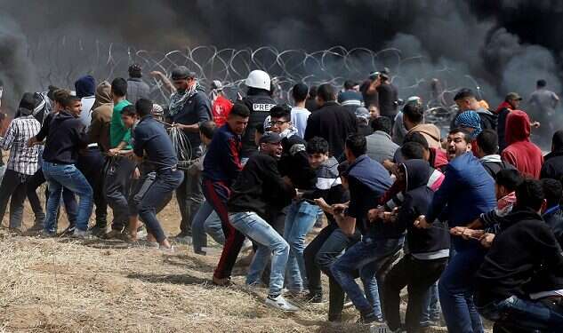 IAF strikes 6 Hamas targets in response to Gaza border riots