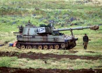 PM threatens enemies with 'steel fist' as IDF prepares in the north