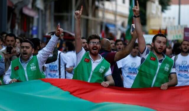Pro-Palestinian demonstrators in Istanbul Pro-Palestinian rally in Turkey marks 8th anniversary of deadly flotilla raid