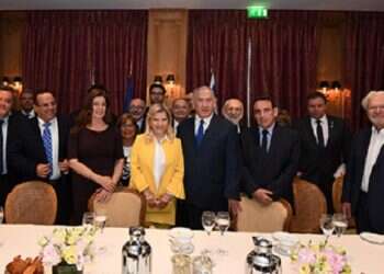 Netanyahus meet with Jewish community leaders in Paris