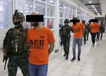 8 Israelis arrested in massive internet fraud scam in Philippines