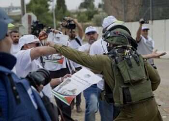Knesset OKs bill banning filming of IDF soldiers in preliminary vote