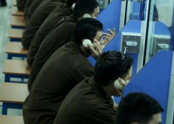 Lawmakers back tougher version of terrorist wages bill