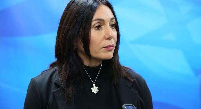 Citing 'conscience,' culture minister hampers Western Wall prayer plaza plans