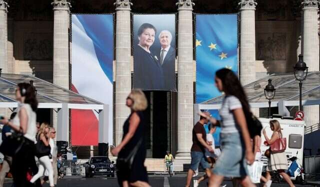 Auschwitz survivor Simone Veil to be reburied alongside French icons
