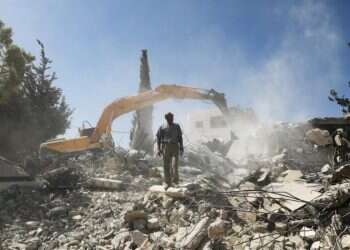Palestinians in Jerusalem demolish homes rather than let Jews move in