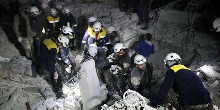 In exceptional humanitarian gesture, IDF extracts 800 aid workers from Syria