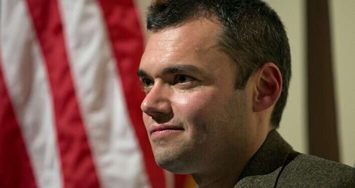 American Jewish commentator Peter Beinart Israel to revisit airport interrogation policy after Peter Beinart debacle 