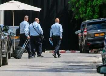 Prime Minister Netanyahu faces another round of questioning in corruption investigation