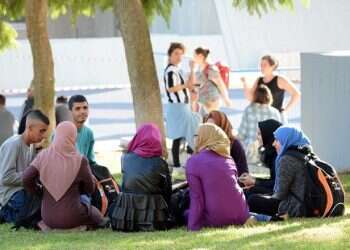 Israel's Muslim community grows by 2.5%, marries younger