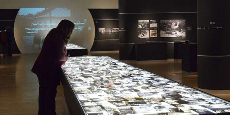 Yad Vashem pulls potentially offensive poem in wake of Israel Hayom report