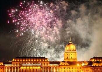 Ancient Hungarian synagogue reopens after 332 years