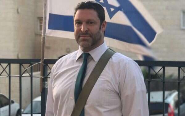 Ari Fuld |