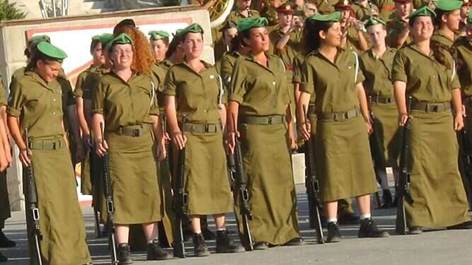 Record number of religious women enlisting, military says