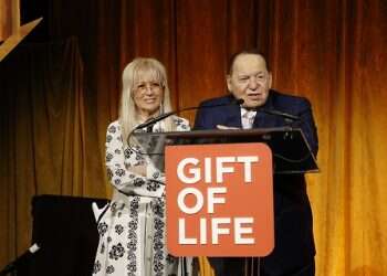 Adelsons honored for work with bone marrow donor organization
