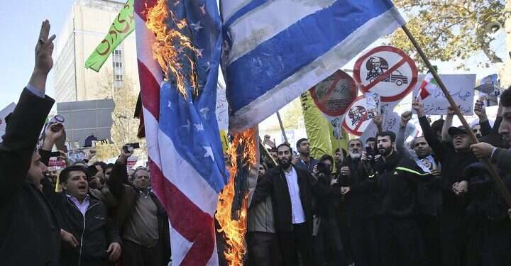 Iranian protesters chant 'Death to America' over fresh US sanctions