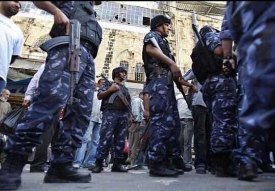 Palestinian police chief suspended for helping Israelis fix flat tire