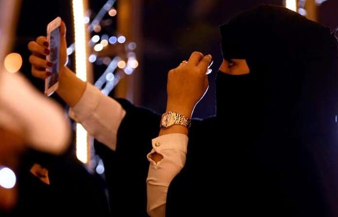 The Saudi Arabia Dress Code for Women in 2023 - The Restless Beans