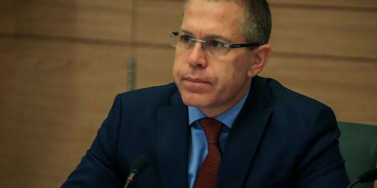 Israeli minister urges Airbnb boycott, talks up rival service 