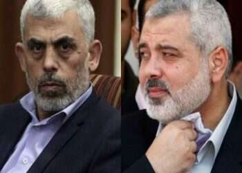 Hamas said to be 'devastatingly torn' between 2 leaders