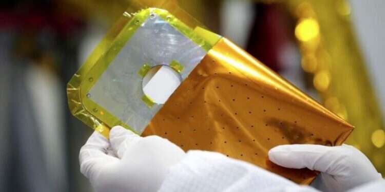 Israeli spacecraft gets final element before 2019 moon launch