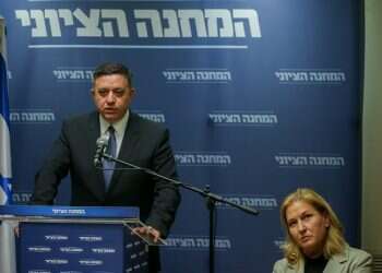First polls after election news predict Likud win, Zionist Union crash
