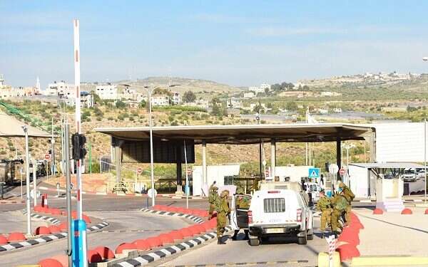 Settlement leaders are demanding that the government reinstate all security checkpoints in Judea and Samaria Citing 'empty promises,' 3 settler leaders boycott meeting with PM