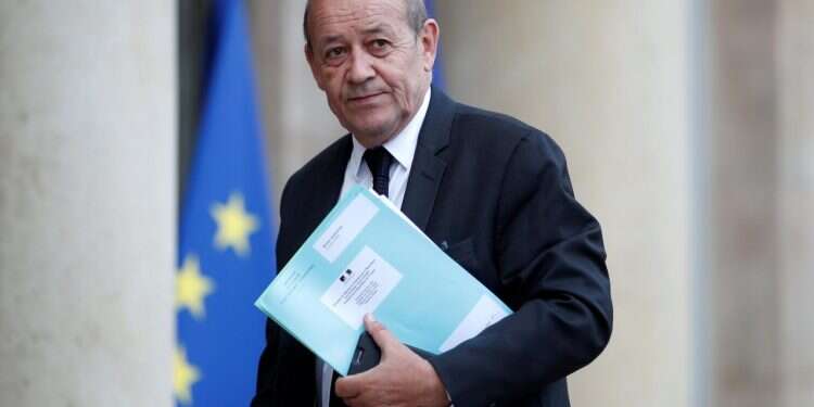 France urges Israel to reconsider approving settlement construction