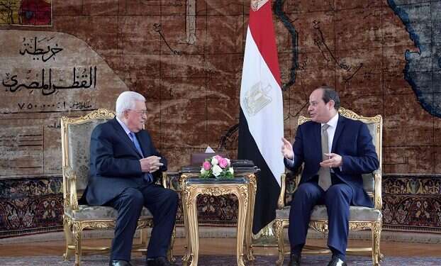 Palestinian Authority President Mahmoud Abbas meets with Egyptian President Abdel-Fattah el-Sissi in Cairo 'I may not have the strength to fight but I won't die a traitor'