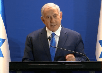 Netanyahu calls on accusers in graft cases to confront him