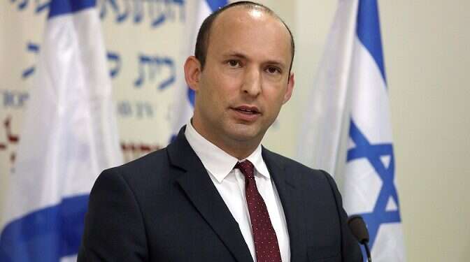 Bennett confident he can take votes from Gantz, Lapid