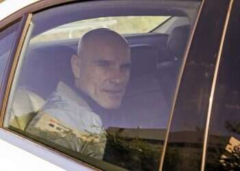 Sex-for-promotions suspect demands apology, $1M in damages